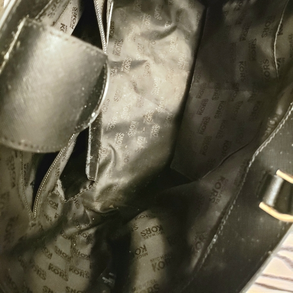 Michael Kors Handbag Tote - Picture 3 of 3